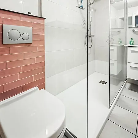 2 Bedroom Cozy In Blankenberge